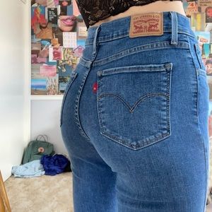 Levi’s high rise skinny jeans